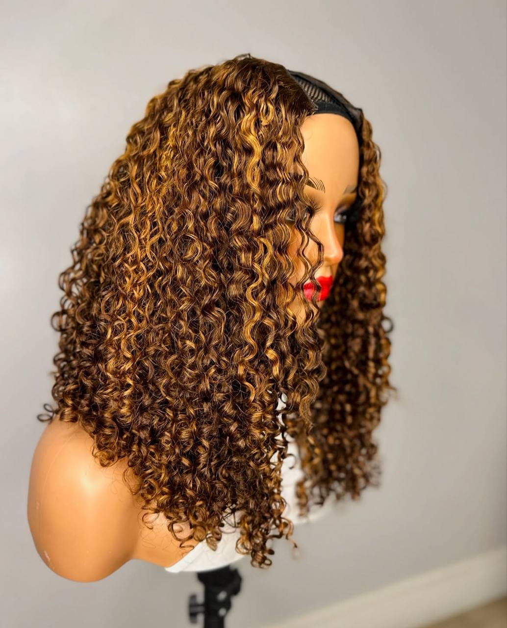 Natural Curly V-Wig
